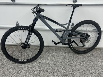 Orange Stage Evo size M