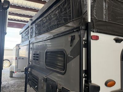 2021 Palomino ss1604 Truck Camper