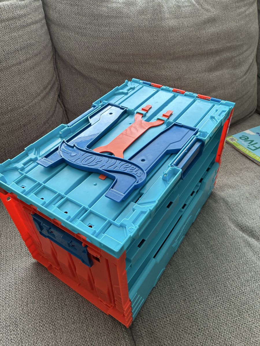 Hot Wheels Race Crate