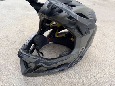 Troy Lee Designs Stage MIPS Helmet Brush Camo Military- XS/S
