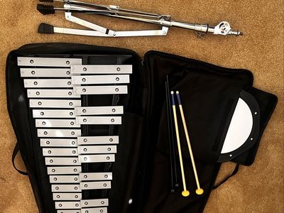 Giantex 32 Note Bell Kit with practice pad