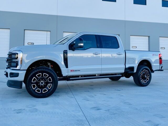 2026 Ford F-350 Super Duty Platinum