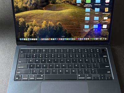 Macbook Air 13 -M3 512 W / Apple Care