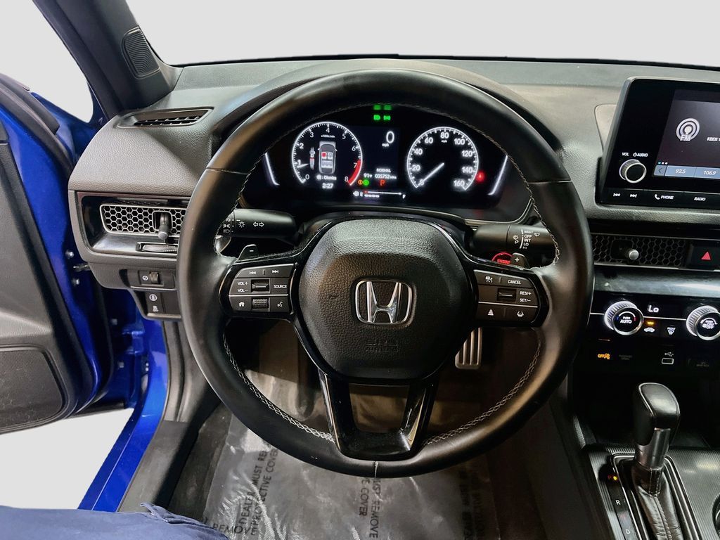 Main image 11