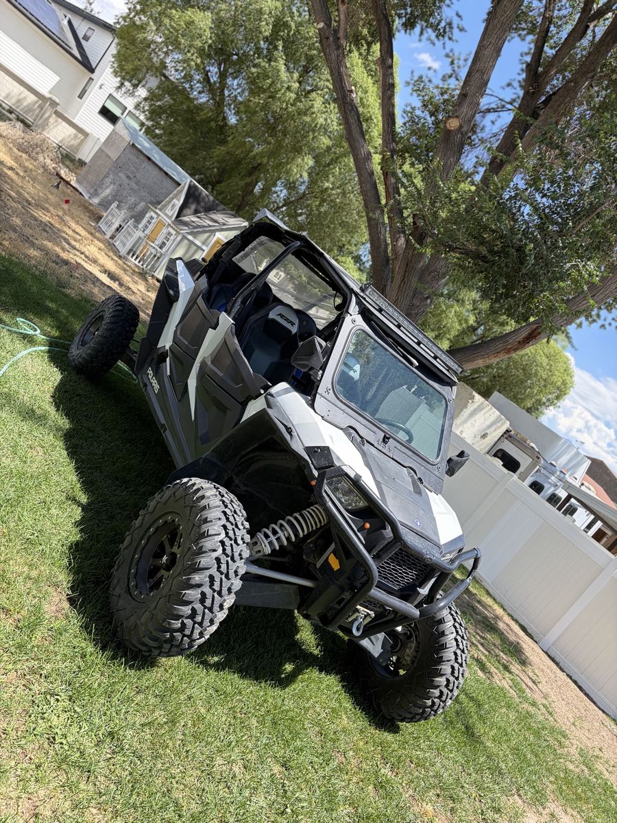 2015 Polaris Razor