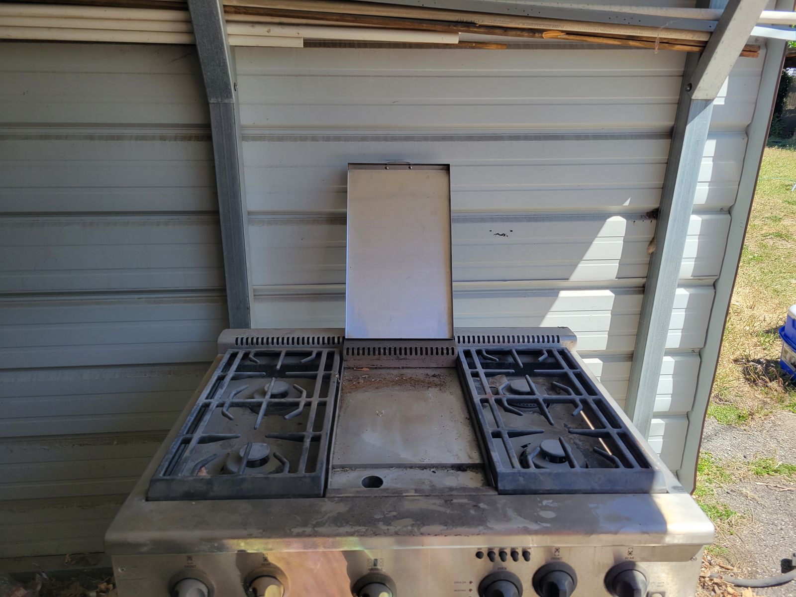 Main image 3