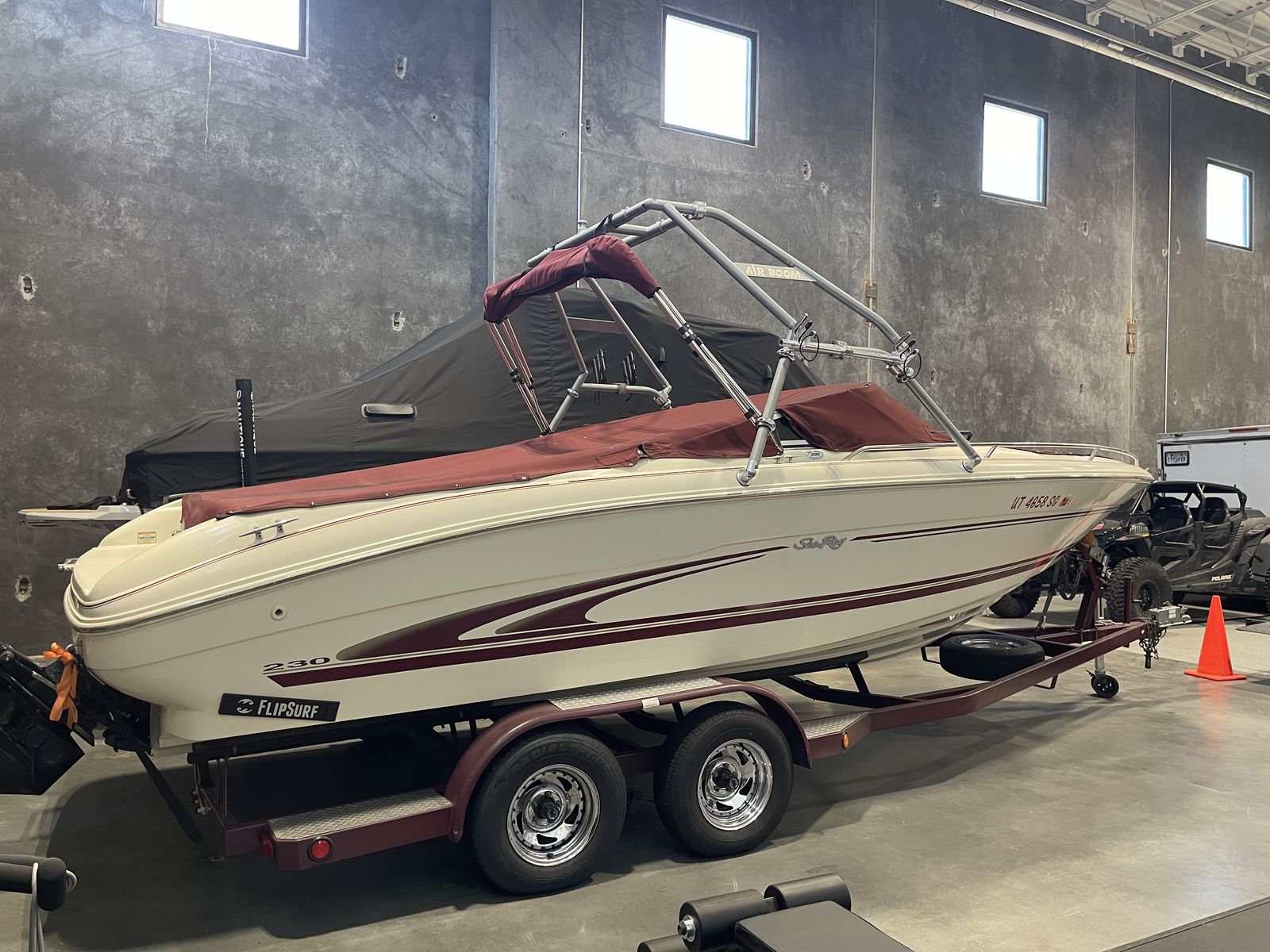 1999 SeaRay 230 Open Bow Signature
