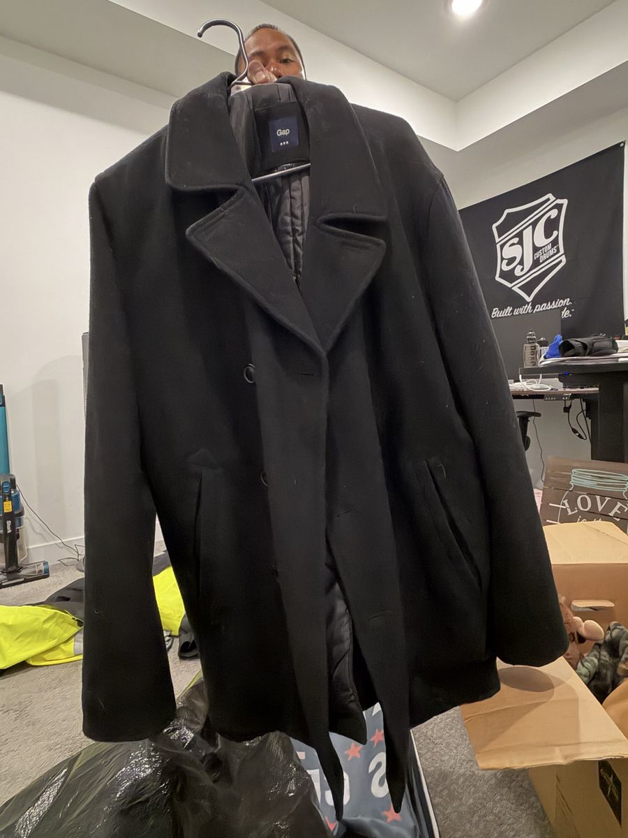 Gap Men's Black Double-Breasted Peacoat with Quilted Lining - Size Large