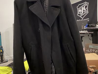 Gap Men's Black Double-Breasted Peacoat with Quilted Lining - Size Large