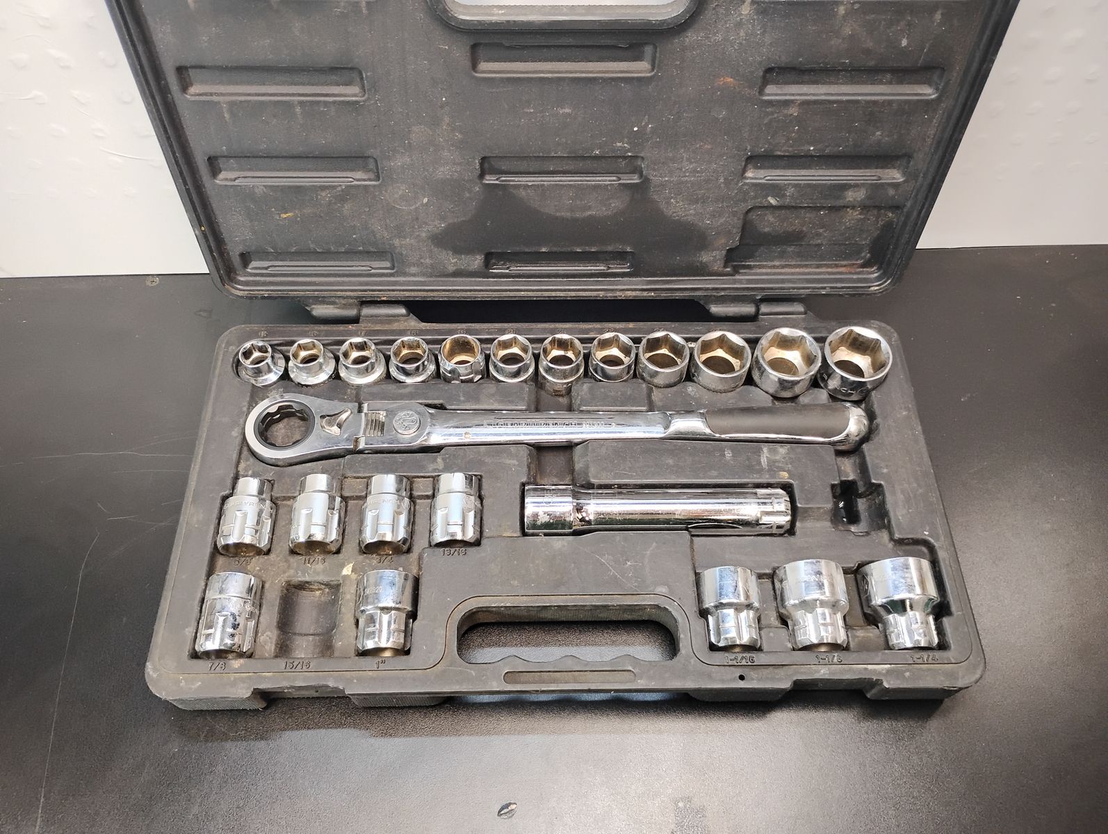 Gearwrench 24 Piece 1/2" Drive Pass Through Socket Set