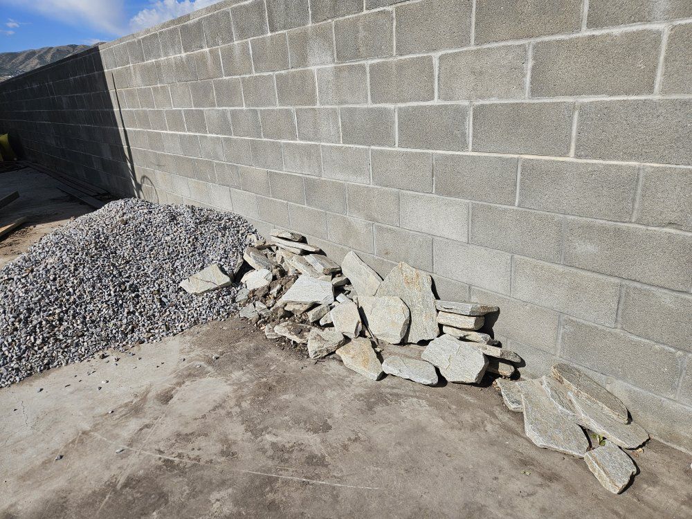 Gravel & Flagstone - Bulk Landscaping Materials for Sale