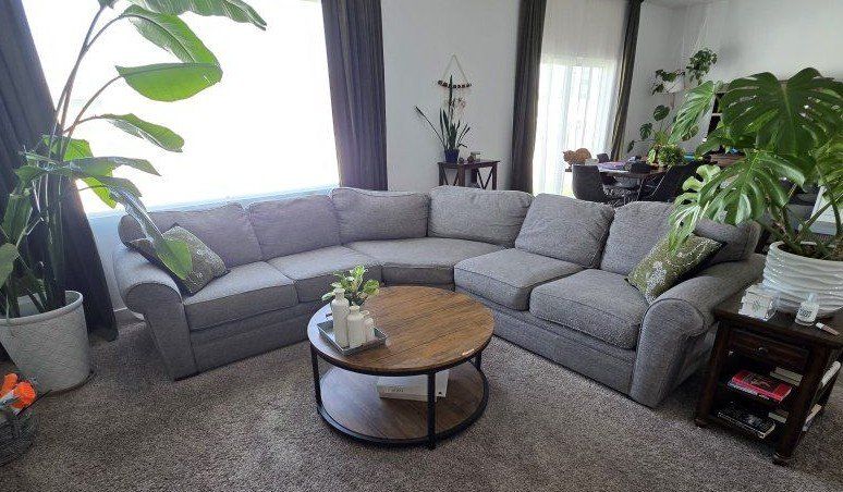9ft x 9ft Sectional Couch