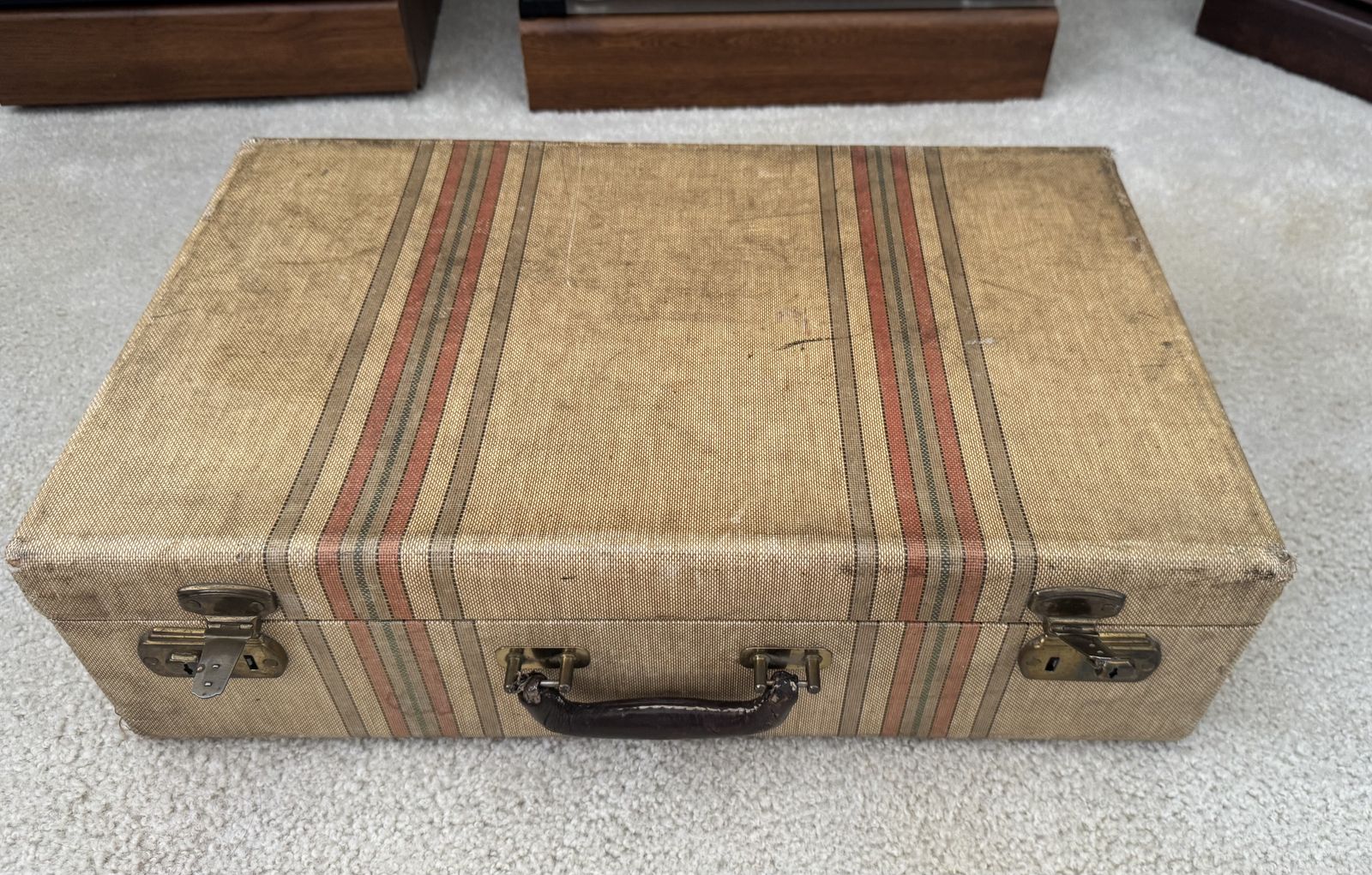 ANTIQUE SUITCASE FOR SALE