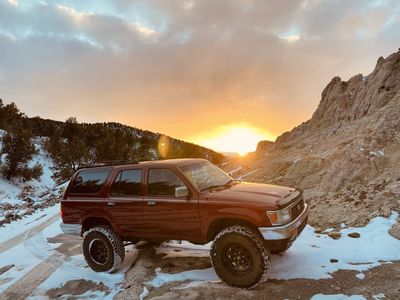 1995 TOYOTA 4RUNNER SR5