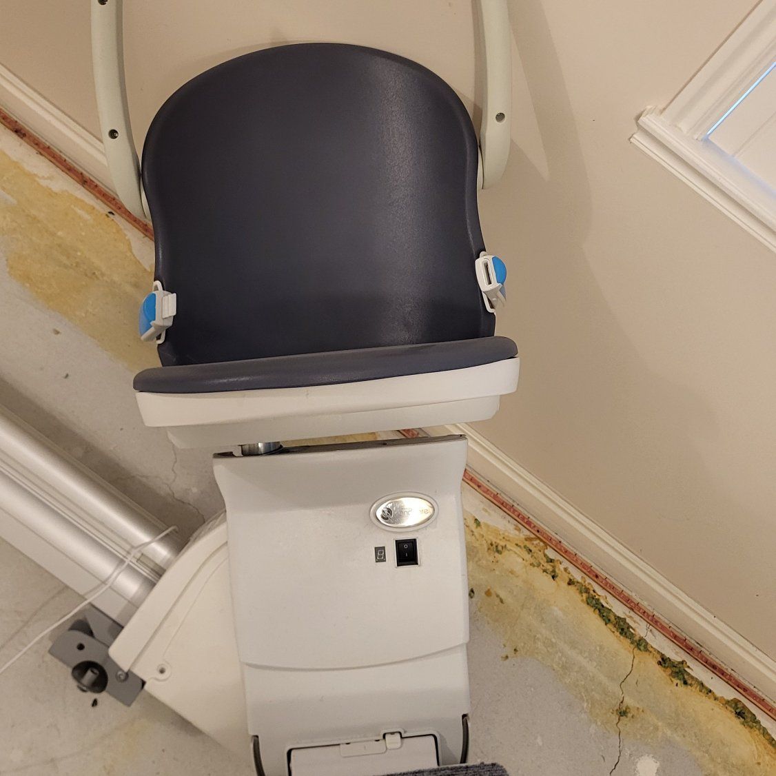 Handicare 1000 XL Stair Lift