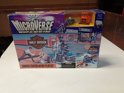 Vintage Kenner Microverse Harley-Davidson Cycles Service Center Micro Playset - New in Box (NIB)