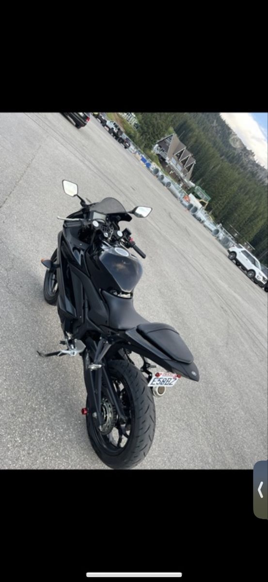 2023 Yamaha R3 Motorcycle - 1250 Miles, Slip-on Exhaust & Upgraded Lights