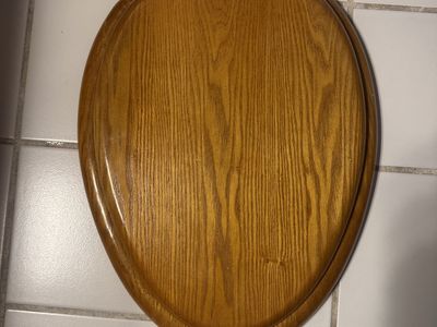 Toilet seat - vintage look