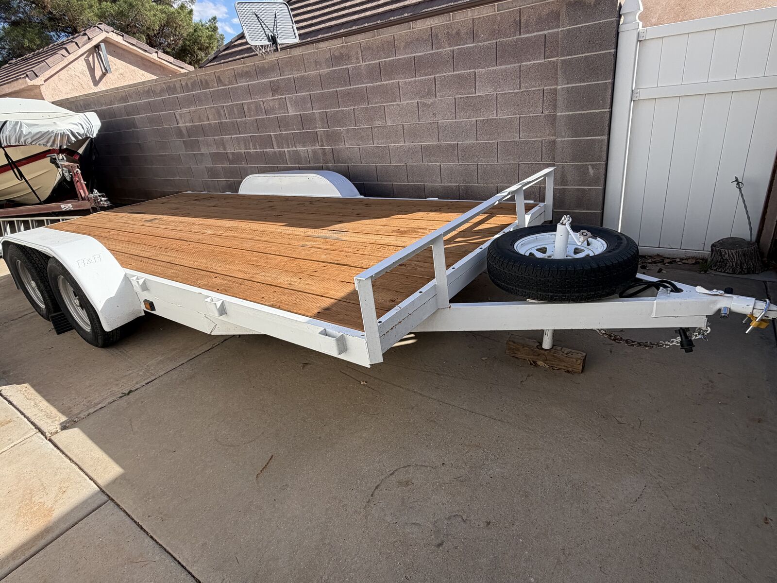 H&H 16’ Car Trailer