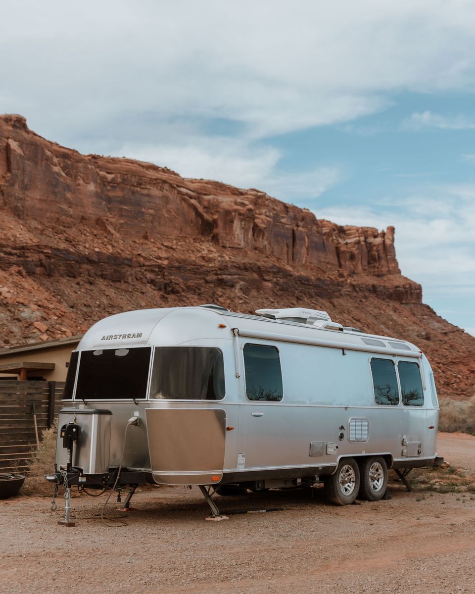 2015 Airstream International Signature 25RB