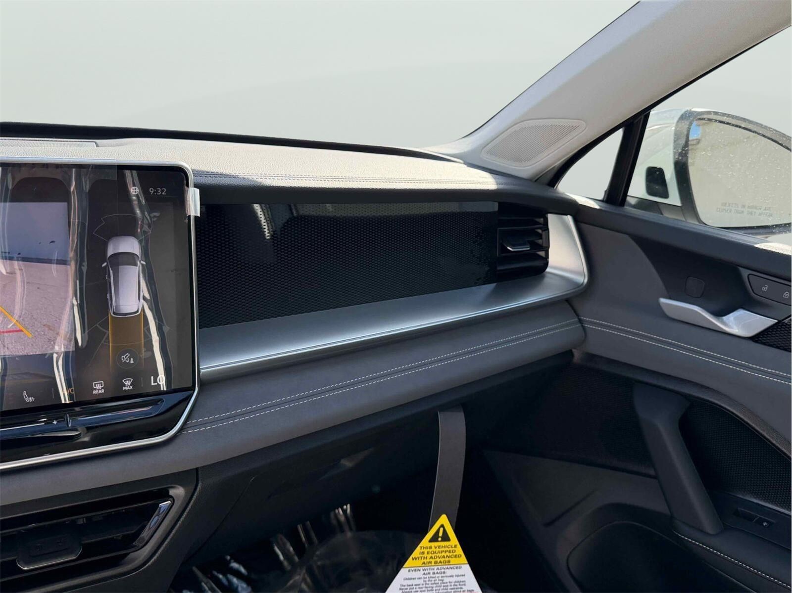 Main image 18