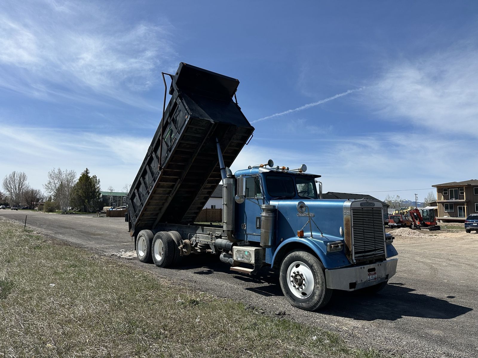 1986 Frieghtliner dump truck