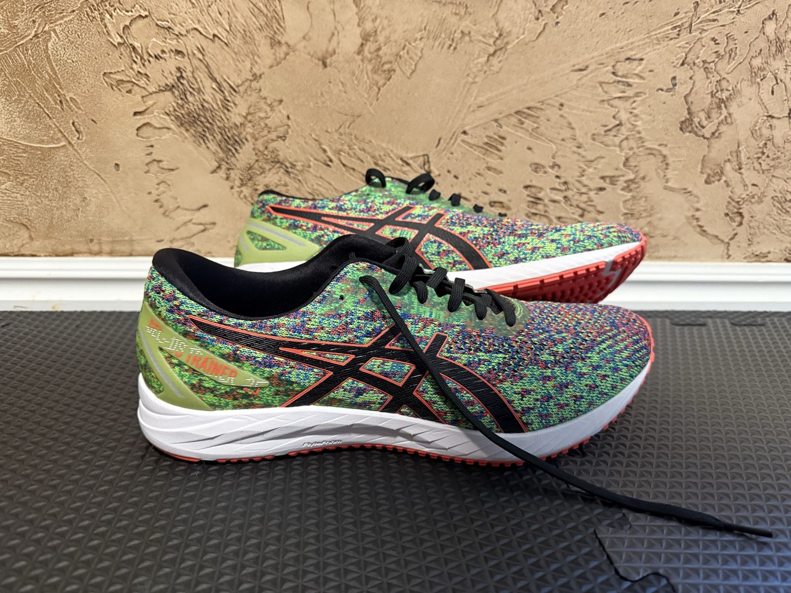 Men’s Asics Gel DS Trainer 25 Size 11 BRAND NEW