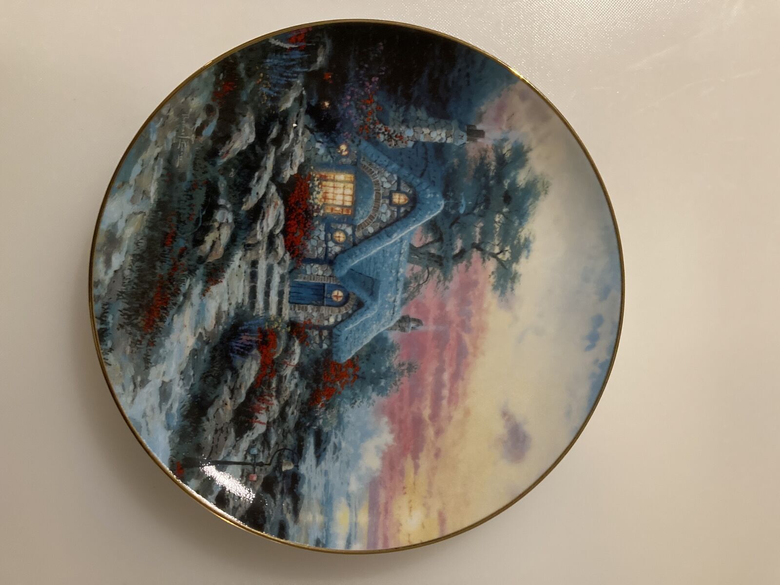 Vintage Thomas Kinkade "Seaside Cottage" Heirloom Porcelain Collectors Plate