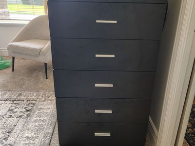 Black chest of drawers