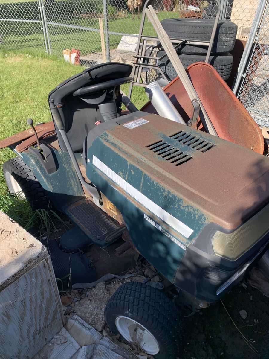 Garden tractor craftsman
