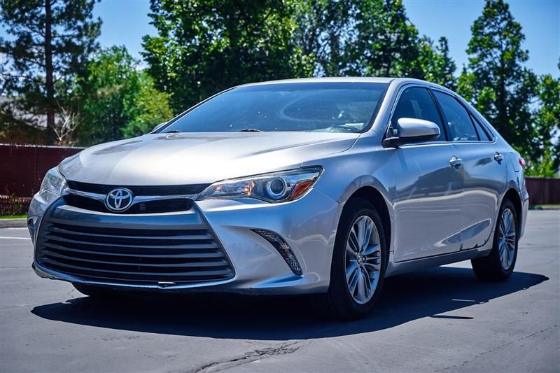 2015 Toyota Camry SE