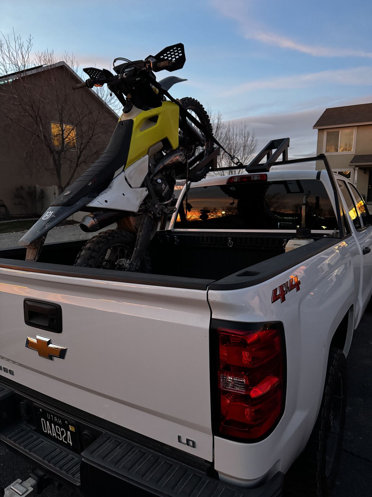 Dirt bike Rack/bike rack Short beds