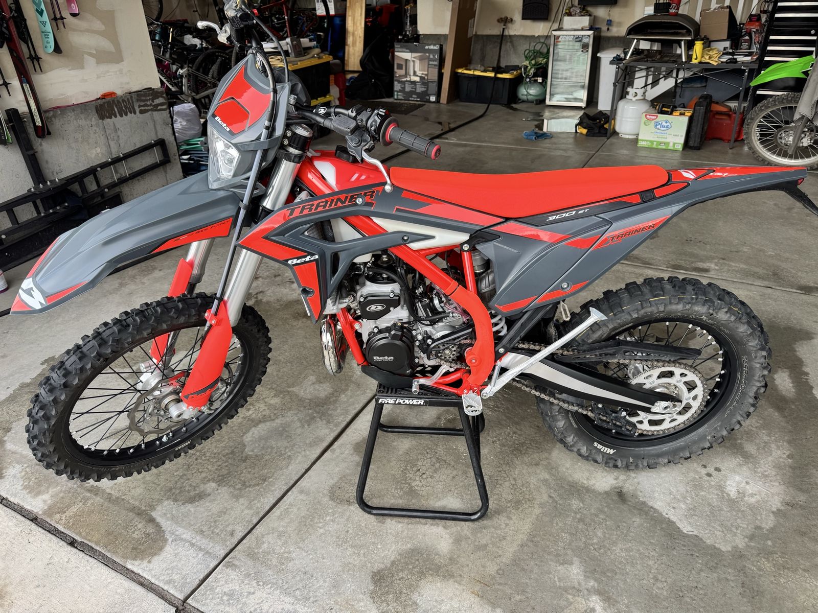 2025 Beta X-Trainer 300