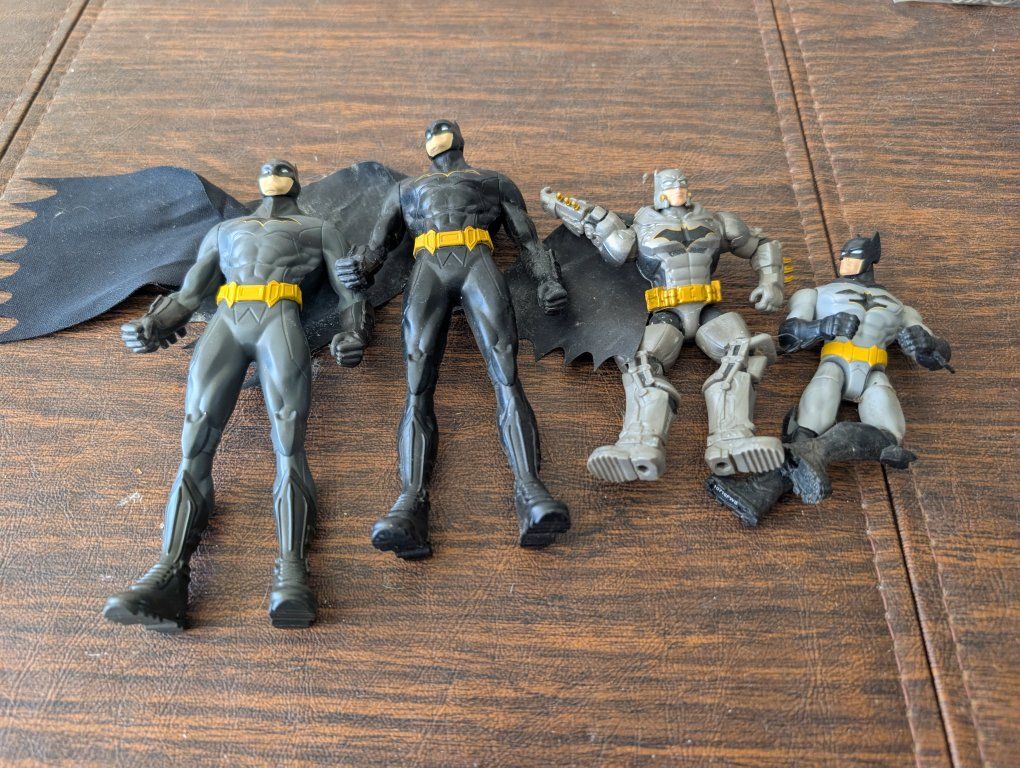 4 Batman Action figures 2 DC Comics 2 unknown