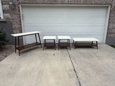 Madison Park living room table set