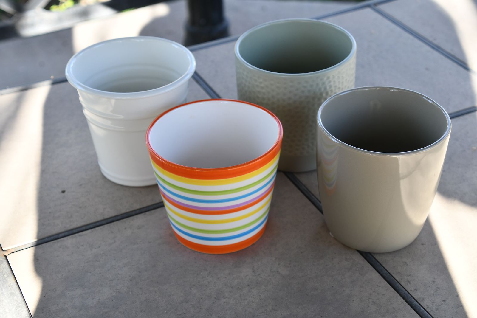 4 FLOWER POTS for $5 ~ WHITE, GREEN, TAN & COLORFL STRIPES ~ 5" DIAMETER ~ NO CHIPS!
