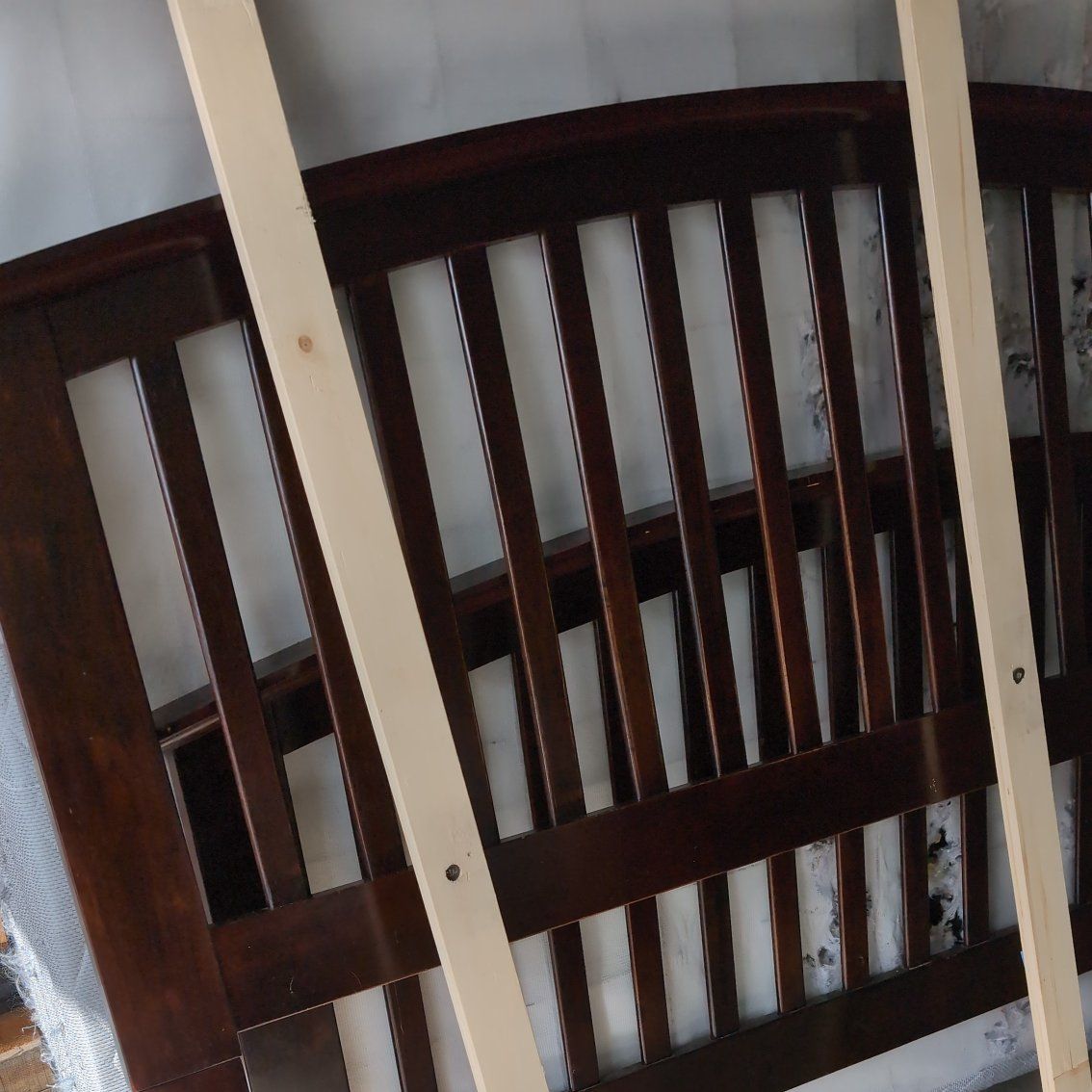 Full size head board, rails, footboard