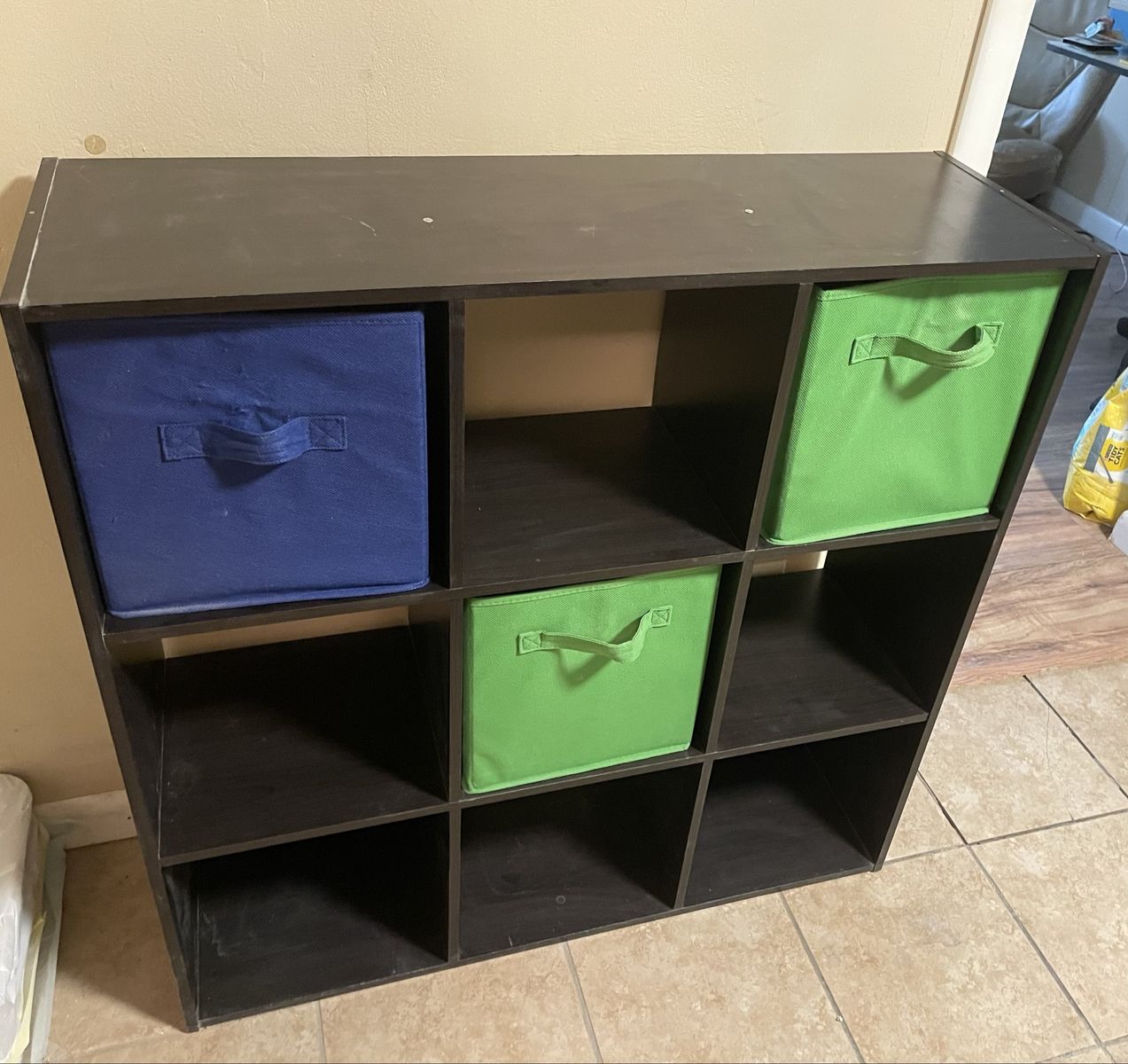 9-Cube Shelf with Totes