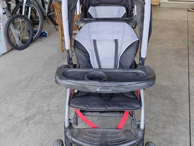 Baby Trend Expedition Jogger Stroller - Black & Gray, Used