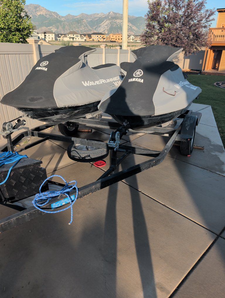 Yamaha Waverunners VX cruiser and EX Deluxe