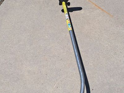 Stihl FC 90 Edger 4-MIX Gas-Powered Professional Lawn Edging Tool