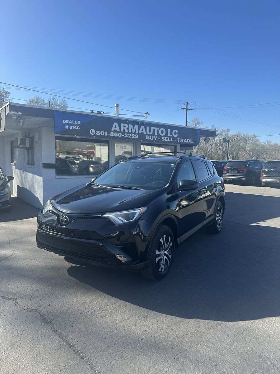 2018 Toyota RAV4 LE