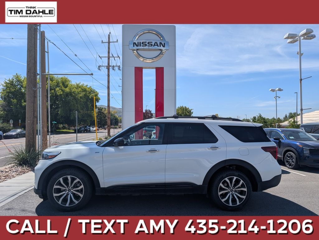 2024 Ford Explorer ST-Line