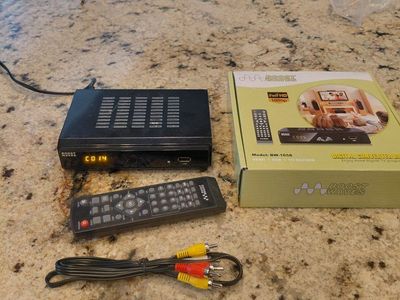 Boost Waves BW-1658 Full HD 1080p Digital TV Converter Box with Remote and Cables