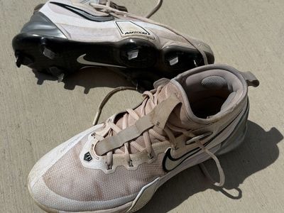 Nike Mike Trout Baseball Cleats size 9.5