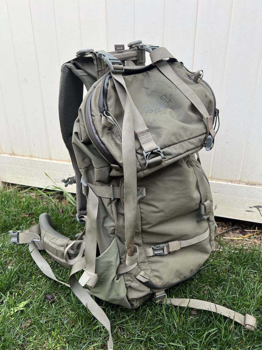 Mystery Ranch Sawtooth Backpack - Size M/L - Excellent Condition Backpacking Pack