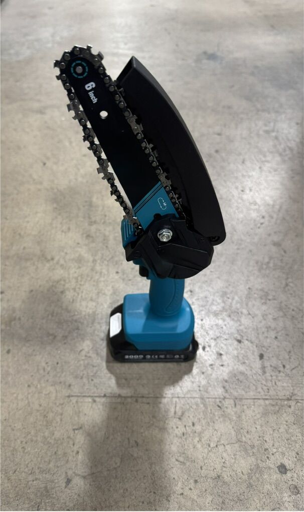 New Mini Handheld Electric Chainsaw