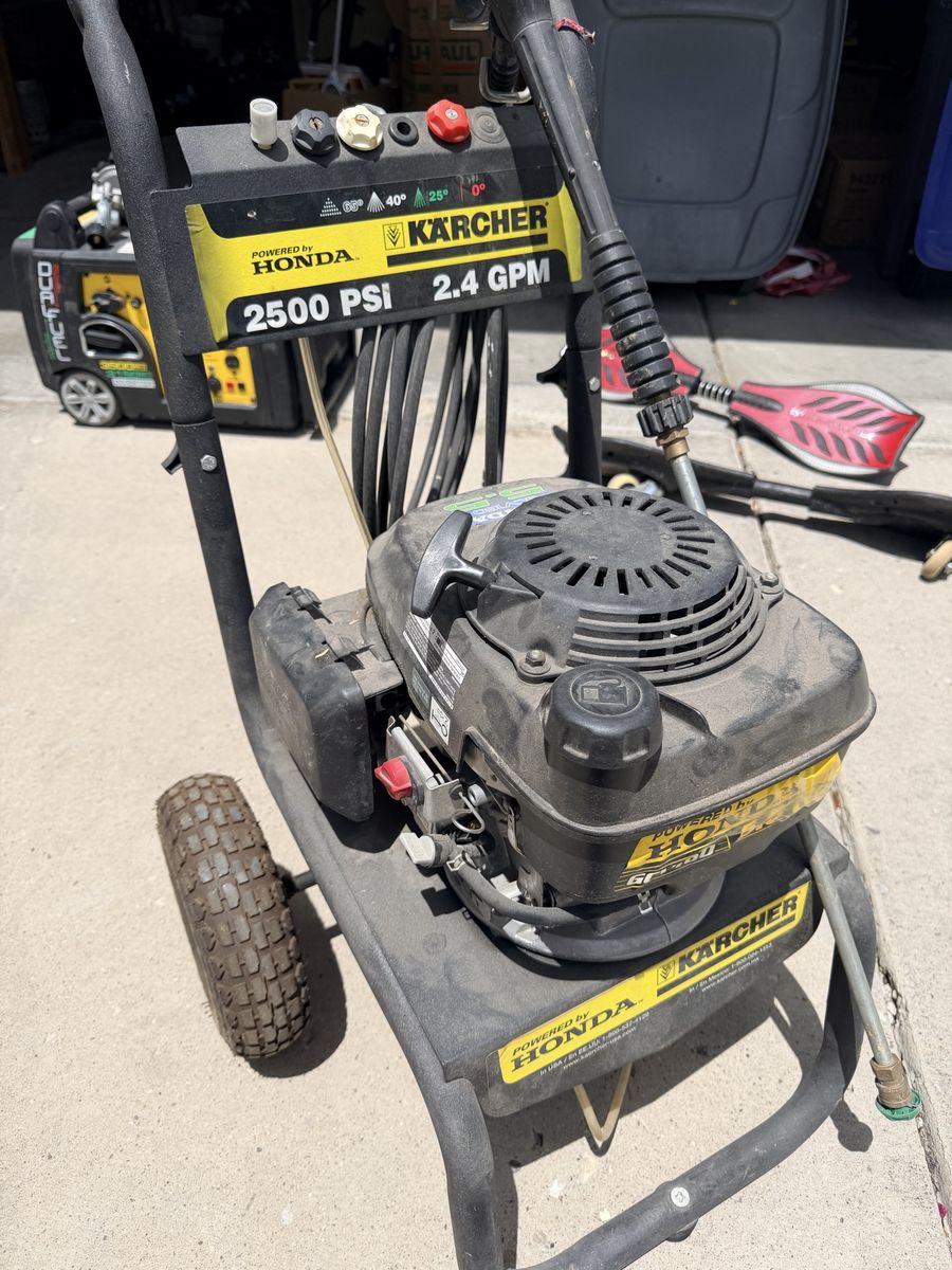 Karcher 2500 PSI Pressure Washer with Honda 5.5 HP Engine, 2.4 GPM, Hoses & Tips Included