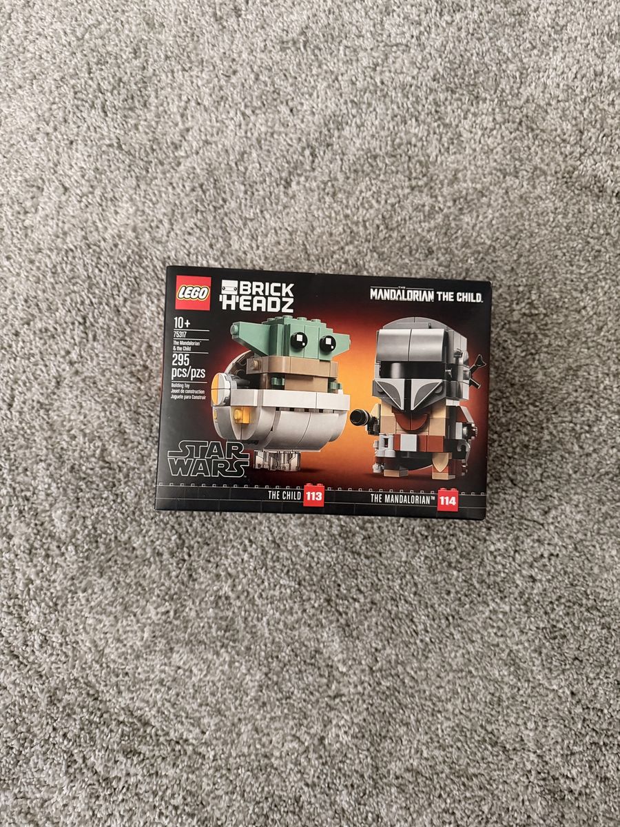 LEGO BrickHeadz Star Wars The Mandalorian & The Child (Baby Yoda) Set 75317, 295 Pcs, Ages 10+