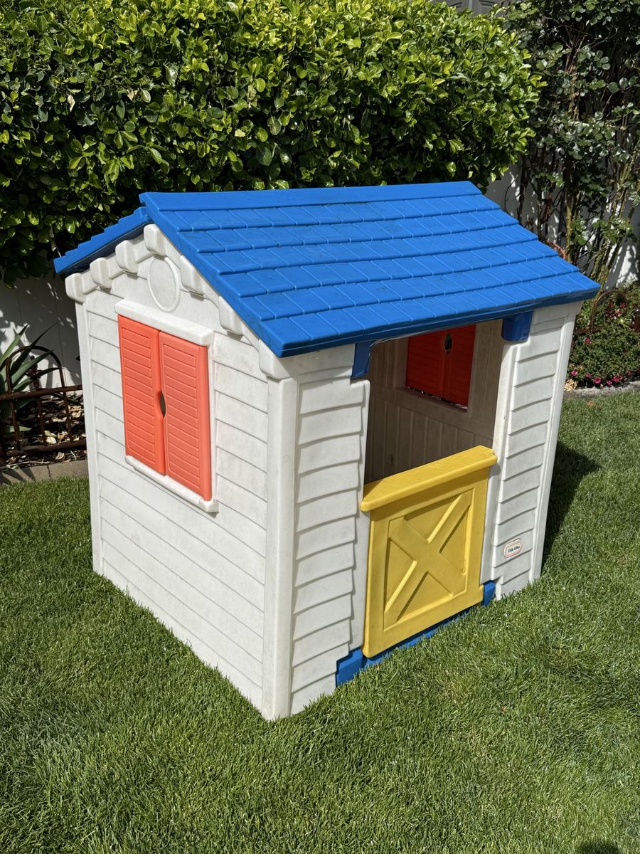 Vintage little tikes cottage playhouse